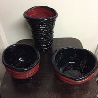 vaas zwart rood keramiek